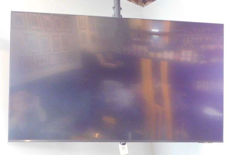 Samsung 56" Flat Screen w/Wall Bracket (NO REMOTE) image