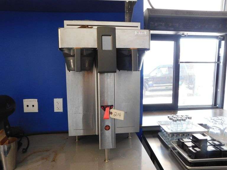 Fetco CBS-2142-XTS Coffee Brewer image