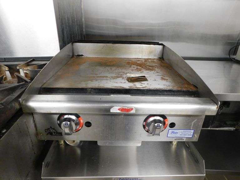 Star 24" Flat-Top Griddle image