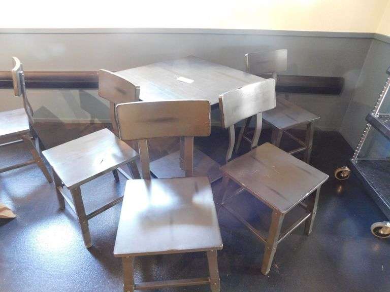 30"x30" Wood Pedest Table w/4 Matching Dining Chairs w/Backrest image