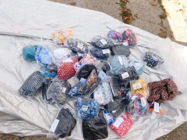 Womens Swim Suits, Aprox. (40), Mostly  2XL