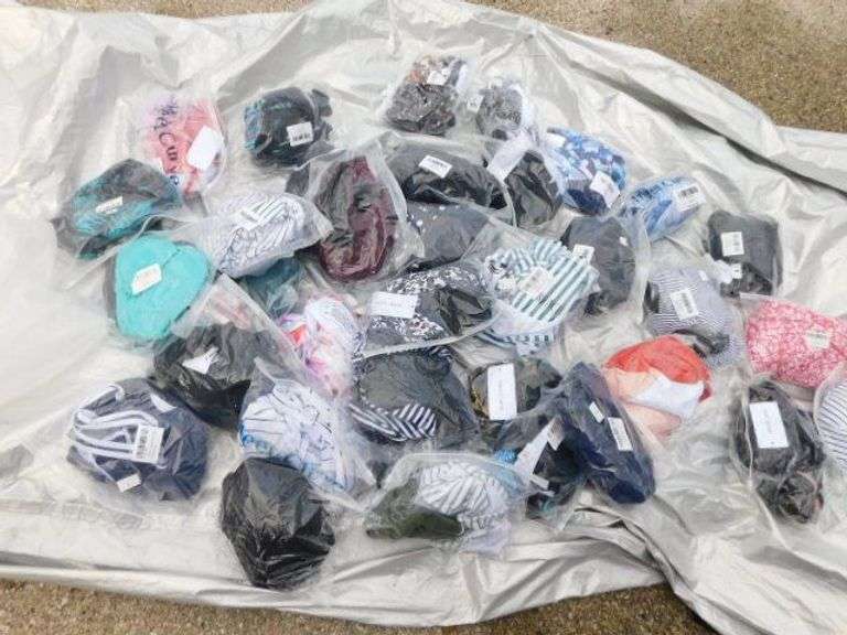 Womens Swim Suits, Aprox. (35), Larger Sizes