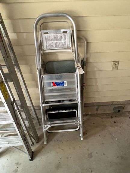 6', 4', & 2' Step Ladders