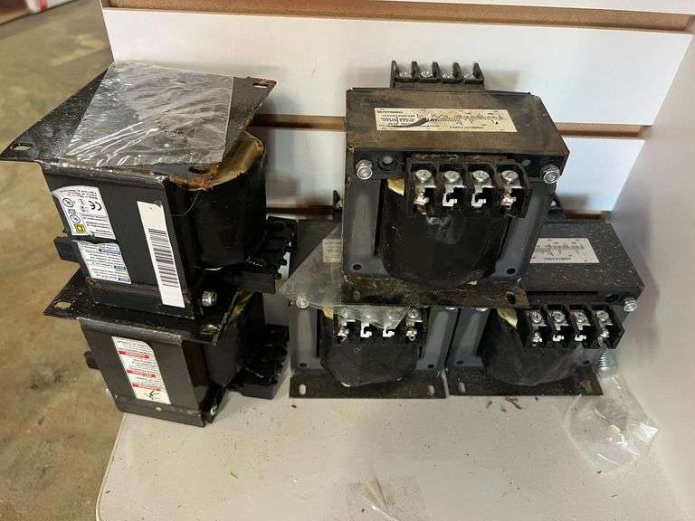(5) Industrial Transformer 9070T500D2 image