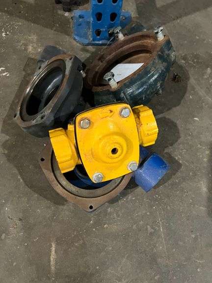 Assortment of Pump Parts image