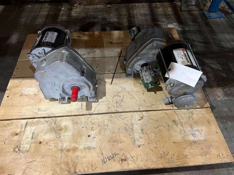 (2) Lindsay Motors 3/4 HP with Gear Box image