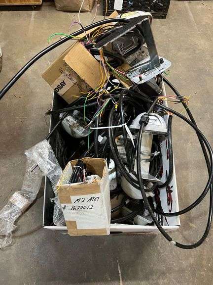 Assorted Pivot Controls image