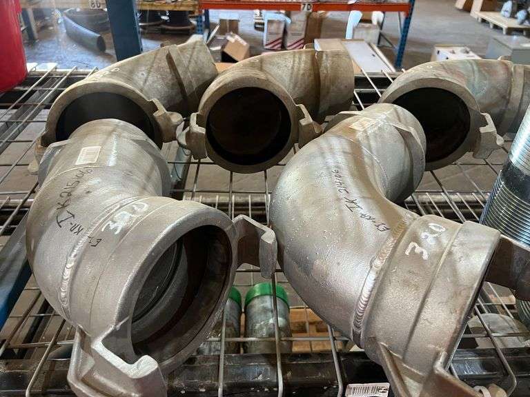 (5) 6", 90° Elbows Twist Lock (Male x Female) image