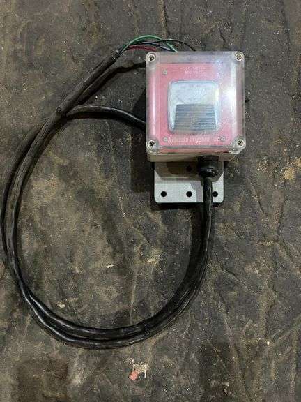 Nebraska Irrigation Inc. Volt Meter 480 VAC image