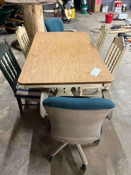 Table & (6) Chairs image