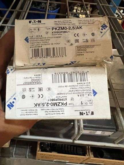 (2) EATON Motor Protective Circuit Breaker Type-PKZMO-2, 5/AK Cat No-XTPR2P5BC2 image