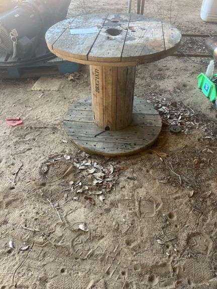 Wood Spool - 24" Tall x 28" Wide image