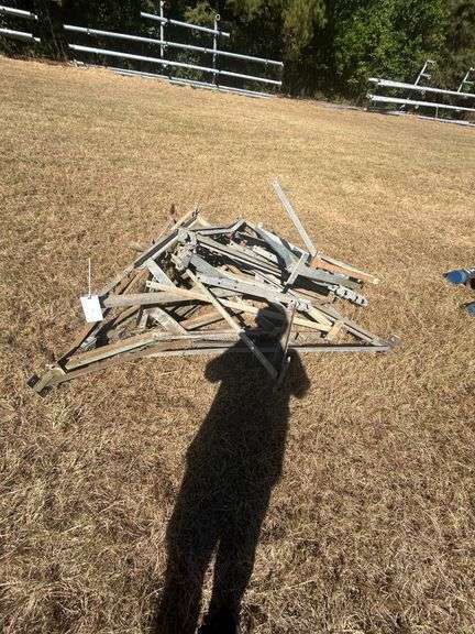 A Frame Brackets for Pivot image