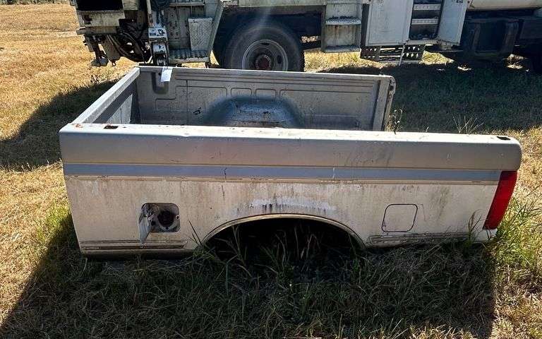 Bed for Ford 150 Pick Up & Contents image