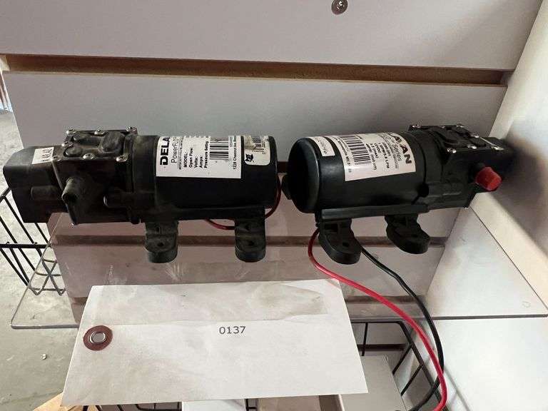 (2) Delovan Power Flo Series Model# 2200-201 16 PM/3.8 LPM 12VDC 3.5 Amps image