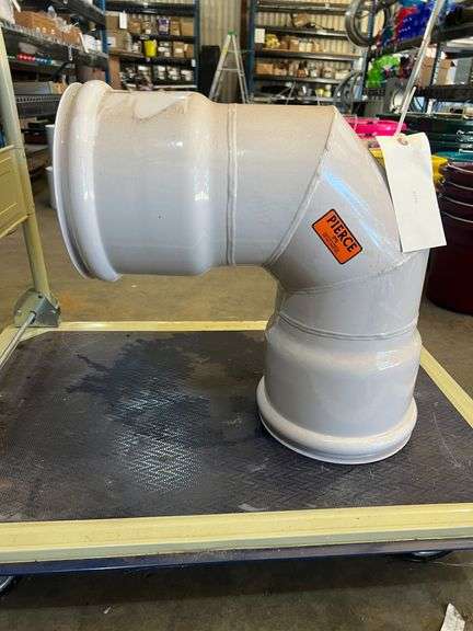 (1) 8" 90° UPS Metal Elbow with Rubber Gasket image