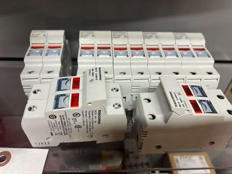 (7) Sacomec 2OUF, 600 V Capacitor image