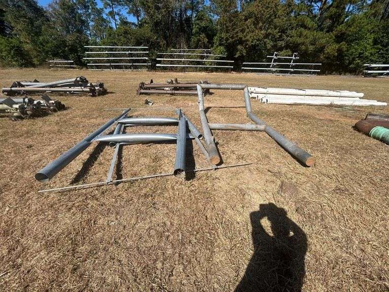 (3) Pivot Stops image