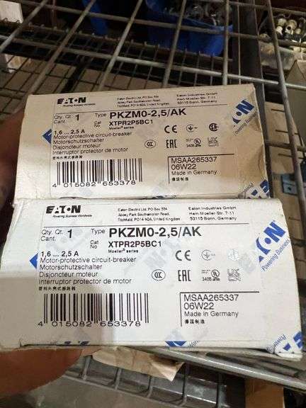 (2) EATON Motor Protective Circuit Breaker Type-PKZMO-2, 5/AK Cat No-XTPR2P5BC3 image