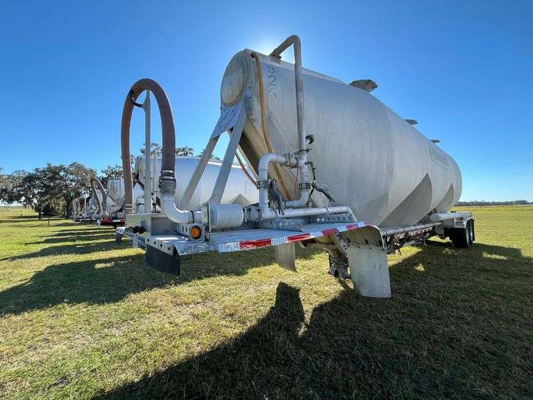 2001 Stephens Pneumatic Trailer, VIN#1S9AL15B12H474014 image