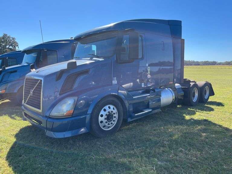 2014 Volvo, Model D13, Miles: 765,001.1 , VIN# 4V4NC9EH5FN925714 image