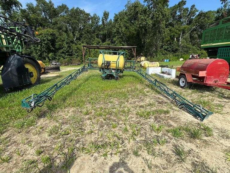 Van's 300 Gallon, 3 Point Hitch Sprayer with Hydrolic Injector, 60', SER-V24490 image