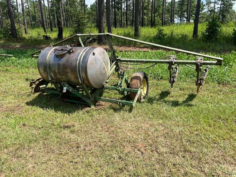 6 Row Nitrogen Applicator with Soil Injectors with 100 Gallon Stainless Steel Tank image