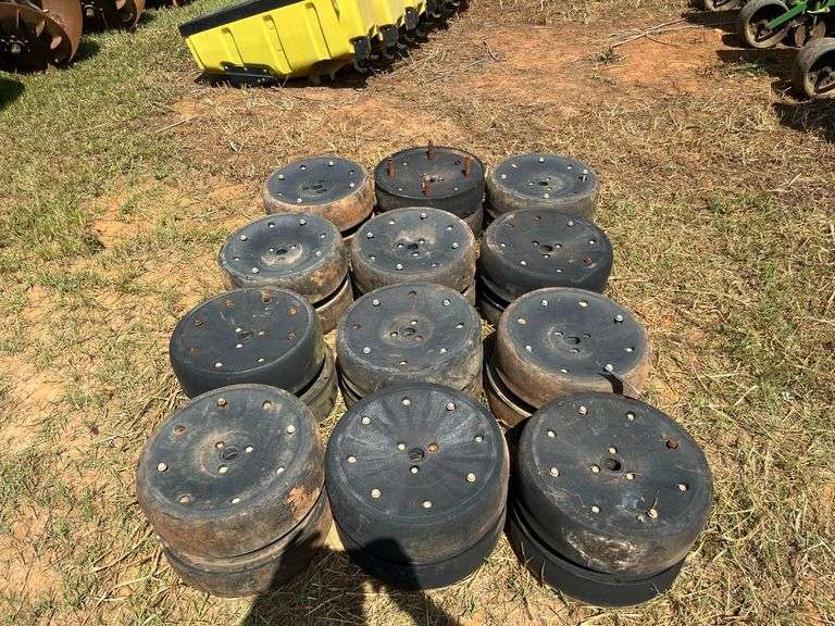 Dual Press Whels for John Deere 1720 Max Emerge XP Planter image