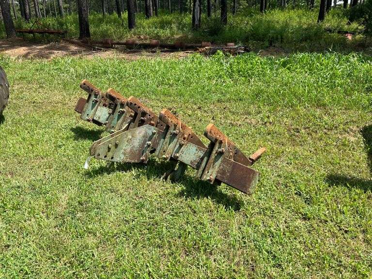 8 Foot 5 Shank Chisel Plow image