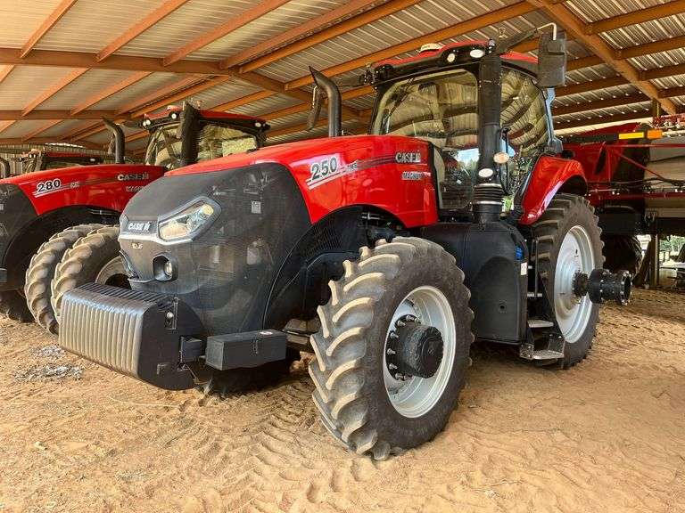 CASE 250 Magnum Tractor, 602 Hrs., with Rear Duals (not attached) image
