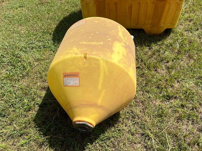 35 Gallon Cone Bottom Intector Poly Tank image