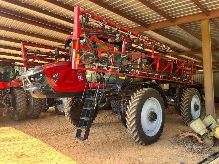 CASE Patriot 3250 Sprayer, 254 Hrs. with 90 foot booms and guidance system image