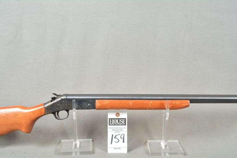 HARRINGTON & RICHARDSON Model 176 Shotgun, 10 ga., single shot, breach loader, 3.5" chamber, 36" barrel, FULL CHOKE, mint condition, Ser #AP236785 image