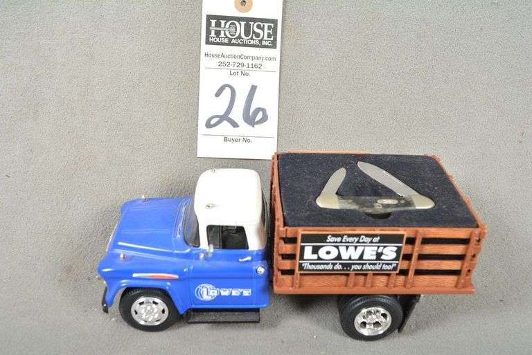 CASE Utility Truck with Knife, 2" blade image