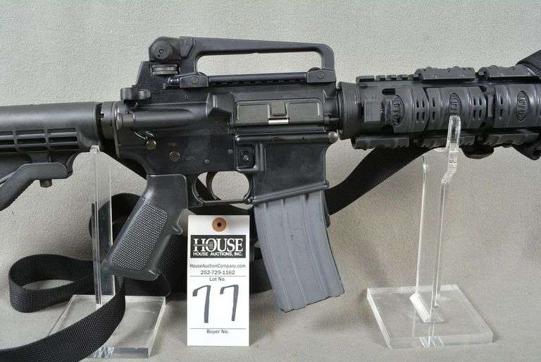 BUSHMASTER MODEL XM15-E2S, cal. 5.56 mm, 16.5 inch barrel, right side of forearm BROKEN, excellent condition, Ser #BFI518442 image