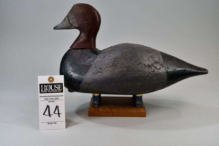 Redhead, drake, Carver: Linwood Dudley, Knotts Island, NC. image