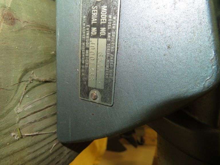 Early Vintage EVINRUDE  6 hp  Outboard Motor, Very Good external condition - LOOK AT ALL PHOTOS - Located at 1235 Belangia Road, Havelock, NC