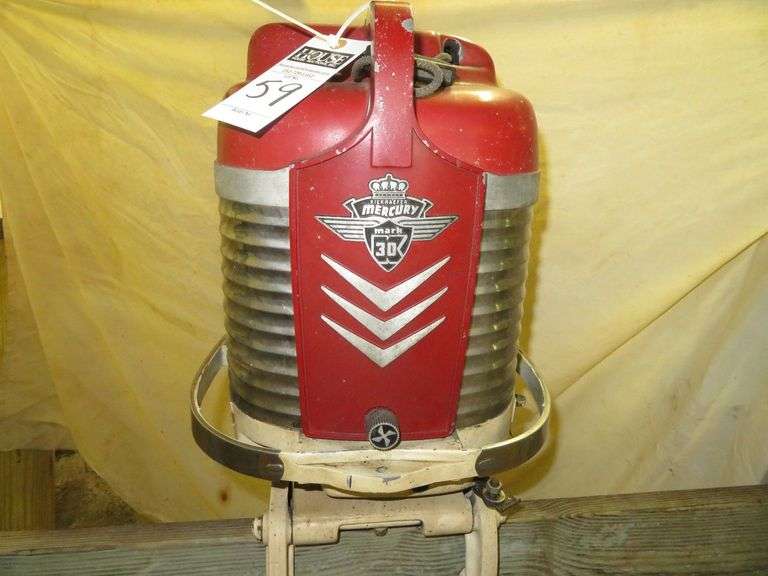 Early Vintage MERCURY  MARK 30, very old, rare Outboard Motor, Very Good external condition - LOOK AT ALL PHOTOS - Located at 1235 Belangia Road, Havelock, NC