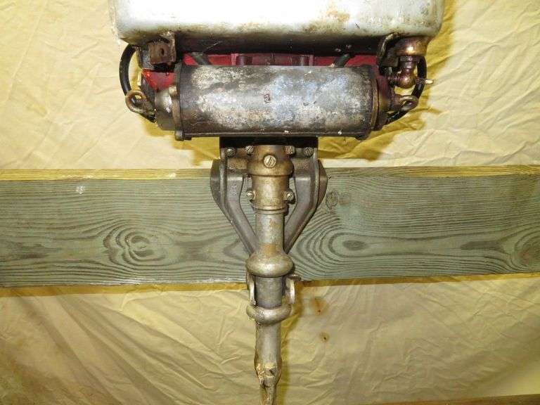 Early Vintage JOHNSON, Very Old, rare Outboard Motor, Very Good external condition - LOOK AT ALL PHOTOS - Located at 1235 Belangia Road, Havelock, NC