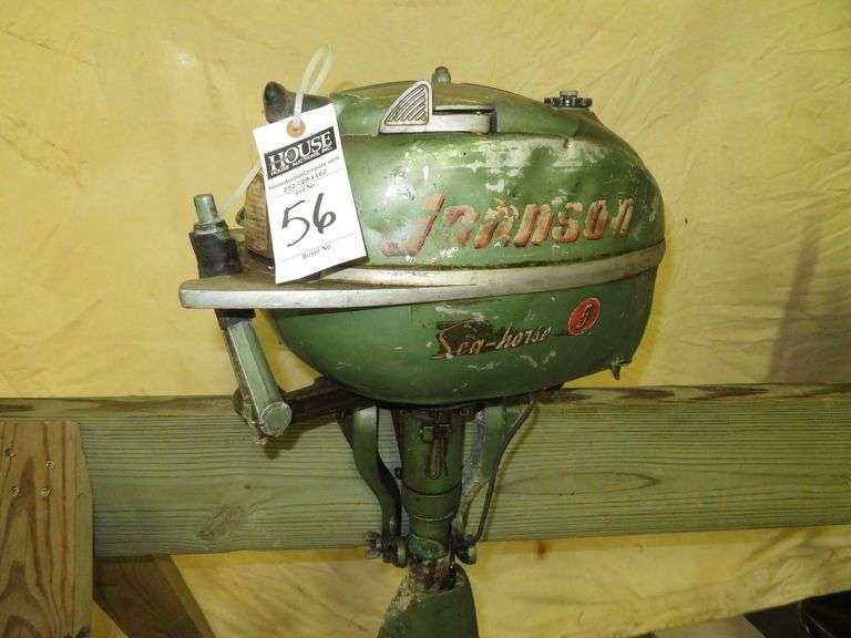 Early Vintage JOHNSON 5 hp, very old, rare Outboard Motor, Very Good external condition - LOOK AT ALL PHOTOS - Located at 1235 Belangia Road, Havelock, NC