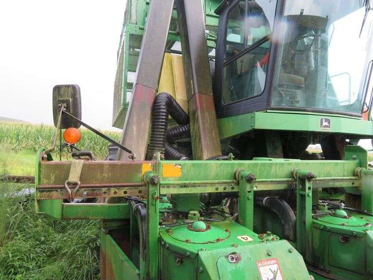 JOHN DEERE 9965 4 Row Cotton Picker, will run, needs repair, good parts machine
