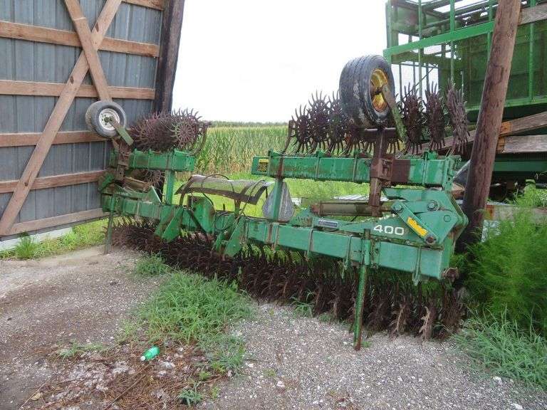JOHN DEERE Model 400 ROTARY HOE