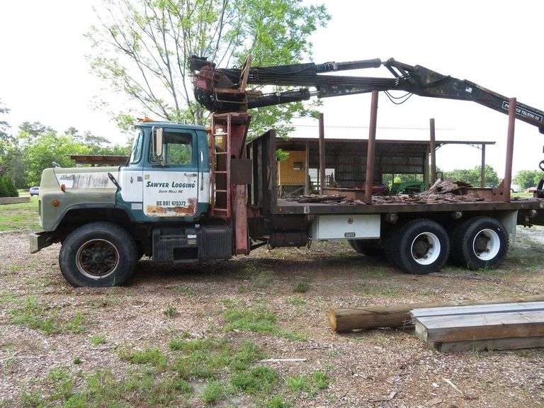 1994 MACK  Tandem Axle LOG TRUCK with PRENTICE Knuckle Boom Loader, Truck & Loader in excellent running condion, runs and operates as should, Truck VIN  1M2B209C8RM014438 - LOOK AT VIDEO & ALL PHOTOS POSTED