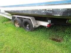 BAYLINER  28 foot CIERRA with gasoline Inboard Engine, with Cabin, Galley & Dining Area, Toilet, Electronics, Accessories,
