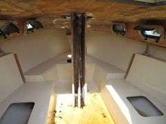 GLOUCESTER  22 foot SAILBOAT, Very good condition, Hull ID  GY100887ML485, with LONG Galvanized self adjusting trailer