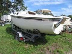 GLOUCESTER  22 foot SAILBOAT, Very good condition, Hull ID  GY100887ML485, with LONG Galvanized self adjusting trailer
