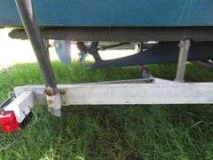 1990  SHAMROCK  PILOT HOUSE, Inboard gasoline engine, boat in very good condition, look at all photos, Hull ID - SHA02775J990, with galvanized boat trailer