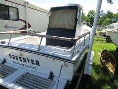 1990  SHAMROCK  PILOT HOUSE, Inboard gasoline engine, boat in very good condition, look at all photos, Hull ID - SHA02775J990, with galvanized boat trailer