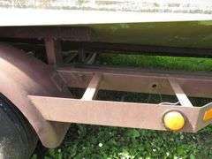 BAYLINER - CABIN BOAT & TRAILER
