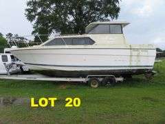 BAYLINER  28 foot CIERRA with gasoline Inboard Engine, with Cabin, Galley & Dining Area, Toilet, Electronics, Accessories,